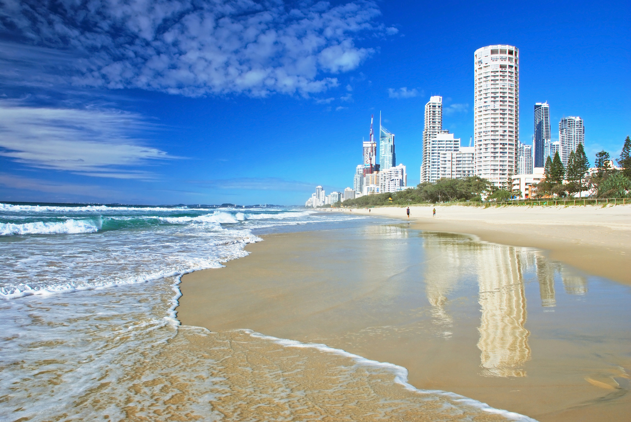 Major Gold Coast beaches closed to all visitors from tonight – 4BC
