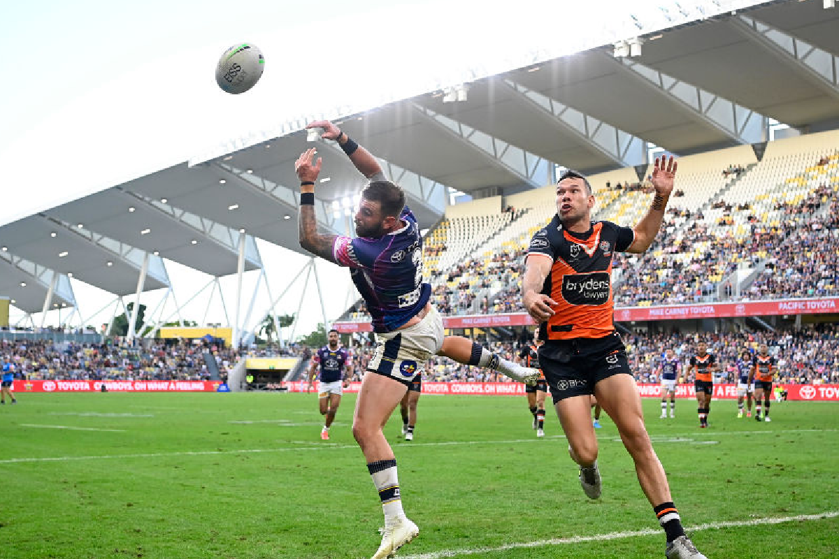 Article image for NRL concedes Bunker mistake over crucial call in Cowboys-Wests Tigers game