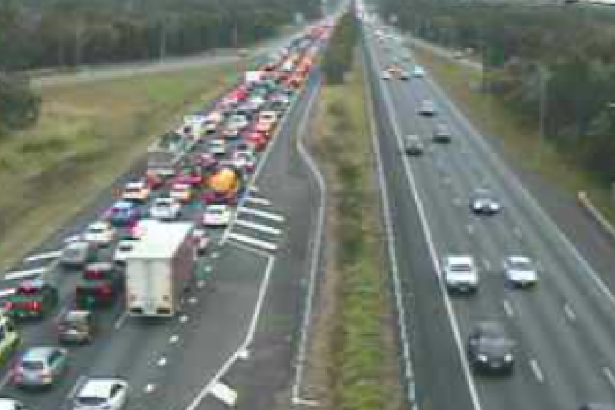 Traffic pain around Brisbane Bruce Highway and M1 face huge delays