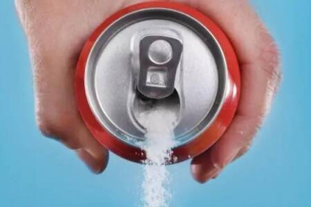 Dire warning to diet cola drinkers