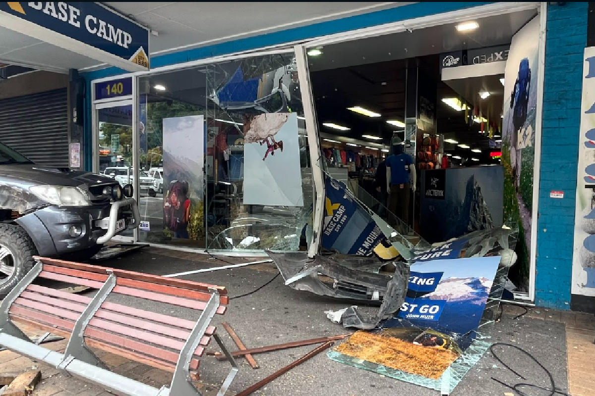 Article image for Dramatic scenes after car allegedly crashes into shop in Fortitude Valley