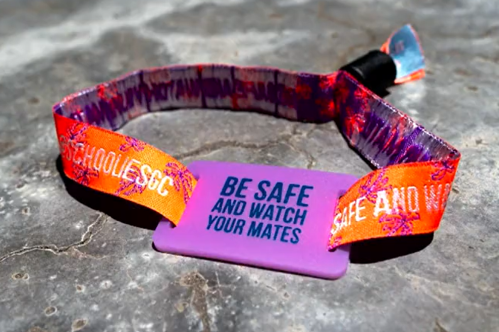 Article image for Schoolies security breach caused by wristband black market 