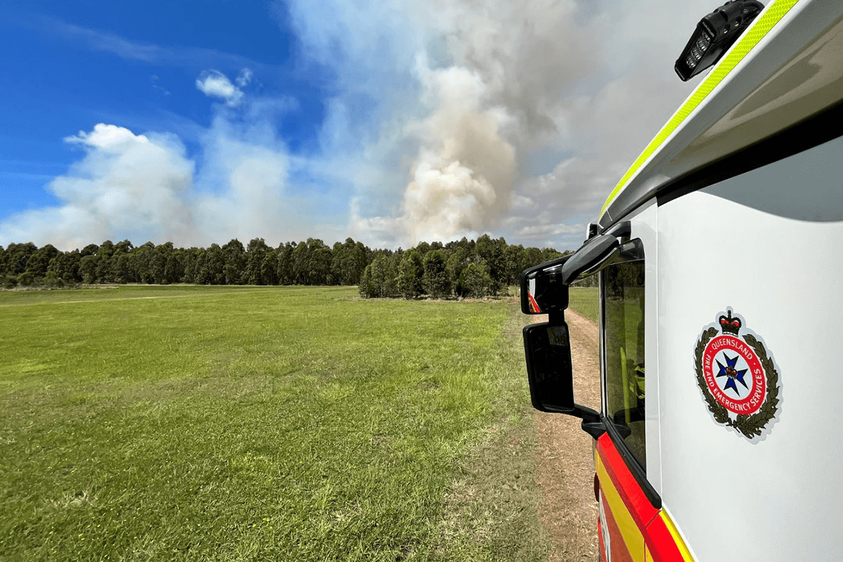 Article image for Pimpama blanketed in smoke as fire rips through hectares of vegetation