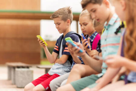 How to give kids an end of year digital detox