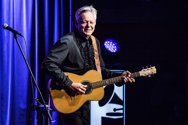 tommy emmanuel tour brisbane