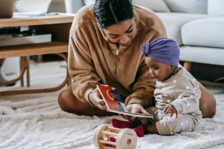 Reading to babies from birth boosts vocabulary development