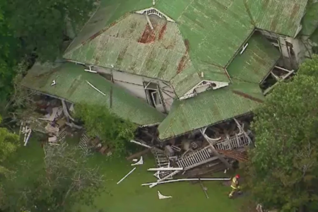 Tradies hailed heroes after rescuing 85-year-old woman from collapsed house